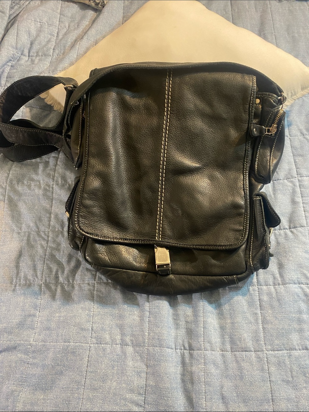 Black Leather Roots Men's Crossbody Messenger Bag